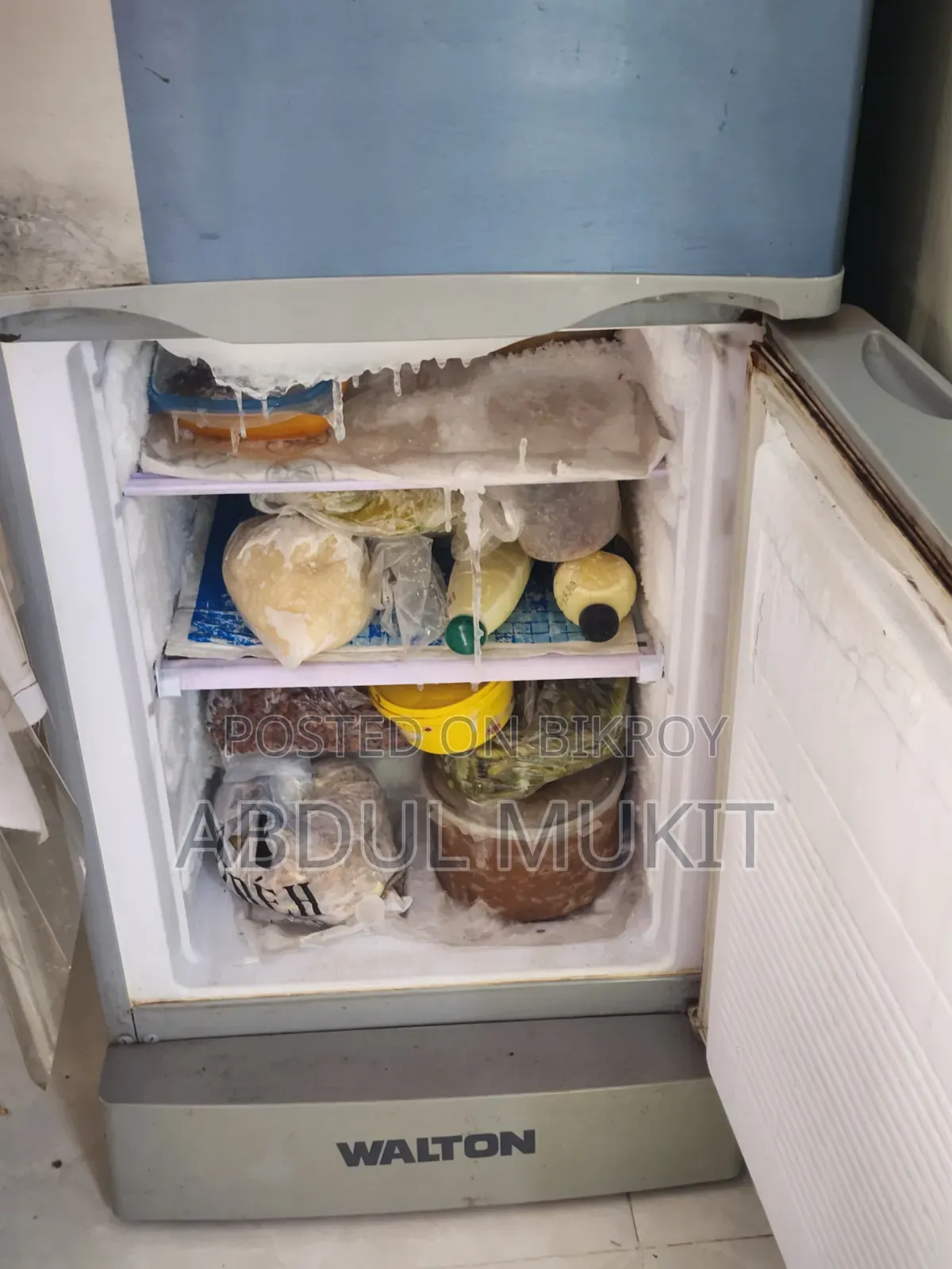 Fridge (ফ্রিজ)