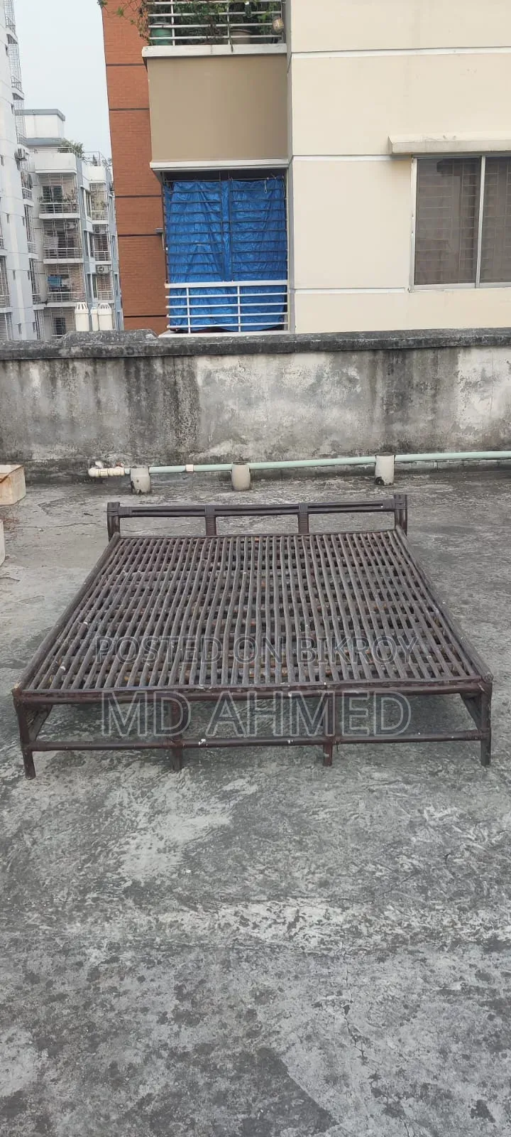 খাট ৫ ফুট বাই ৬ ফুট