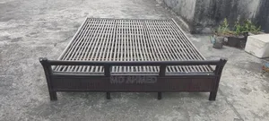 খাট ৫ ফুট বাই ৬ ফুট