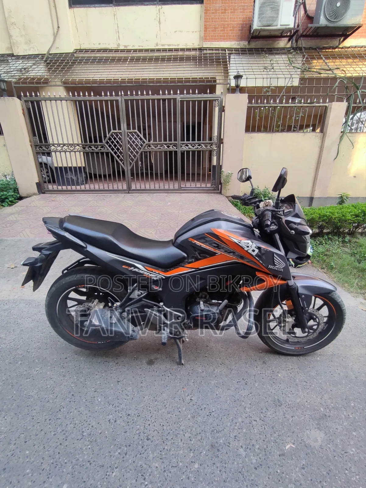 Honda Hornet 2021 কমলা