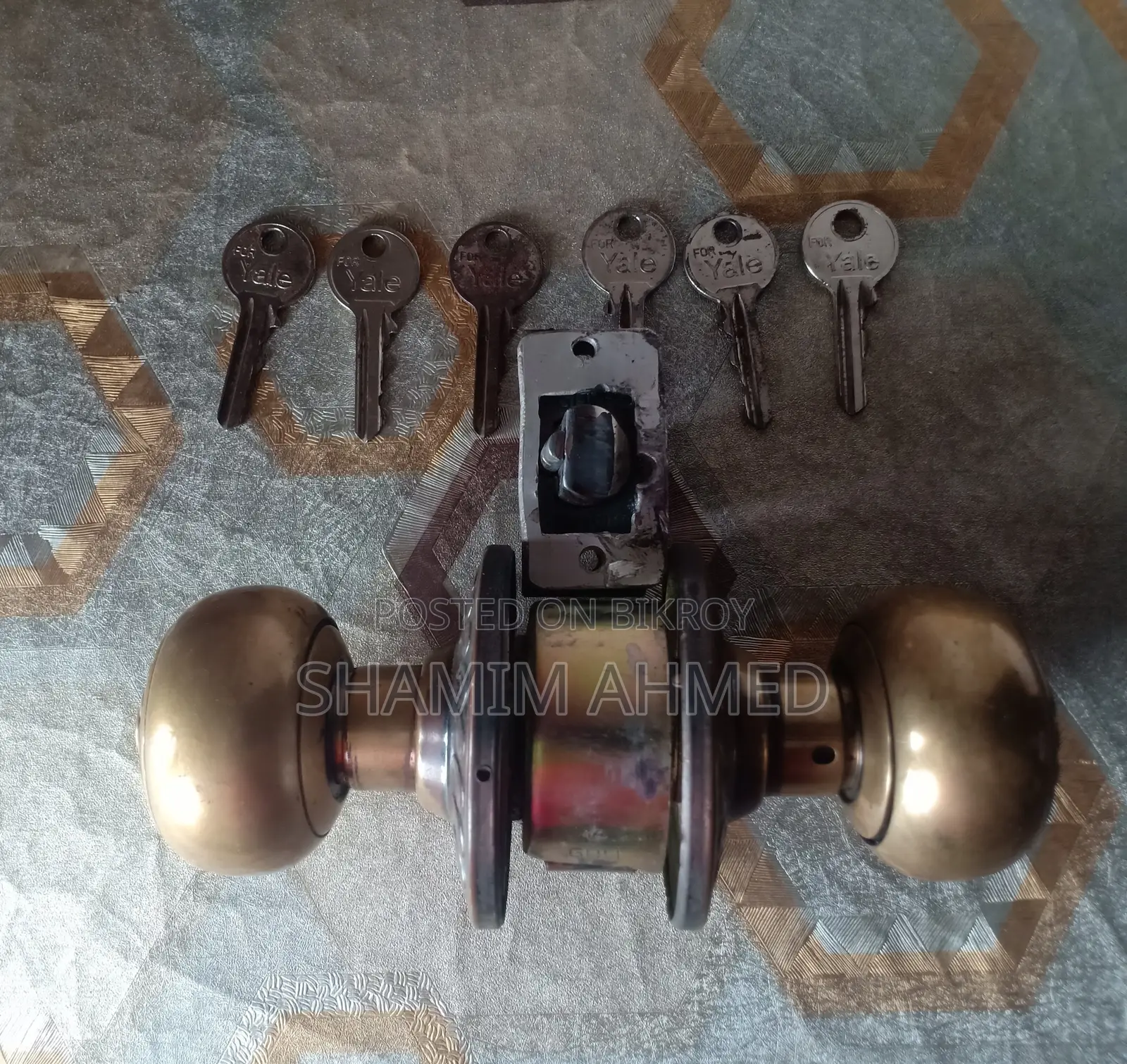 6-Key Durable Round Door Lock