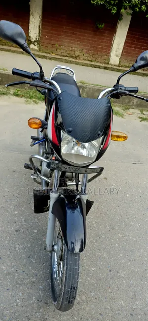 Bajaj CT 100 ২০১৭ কালো