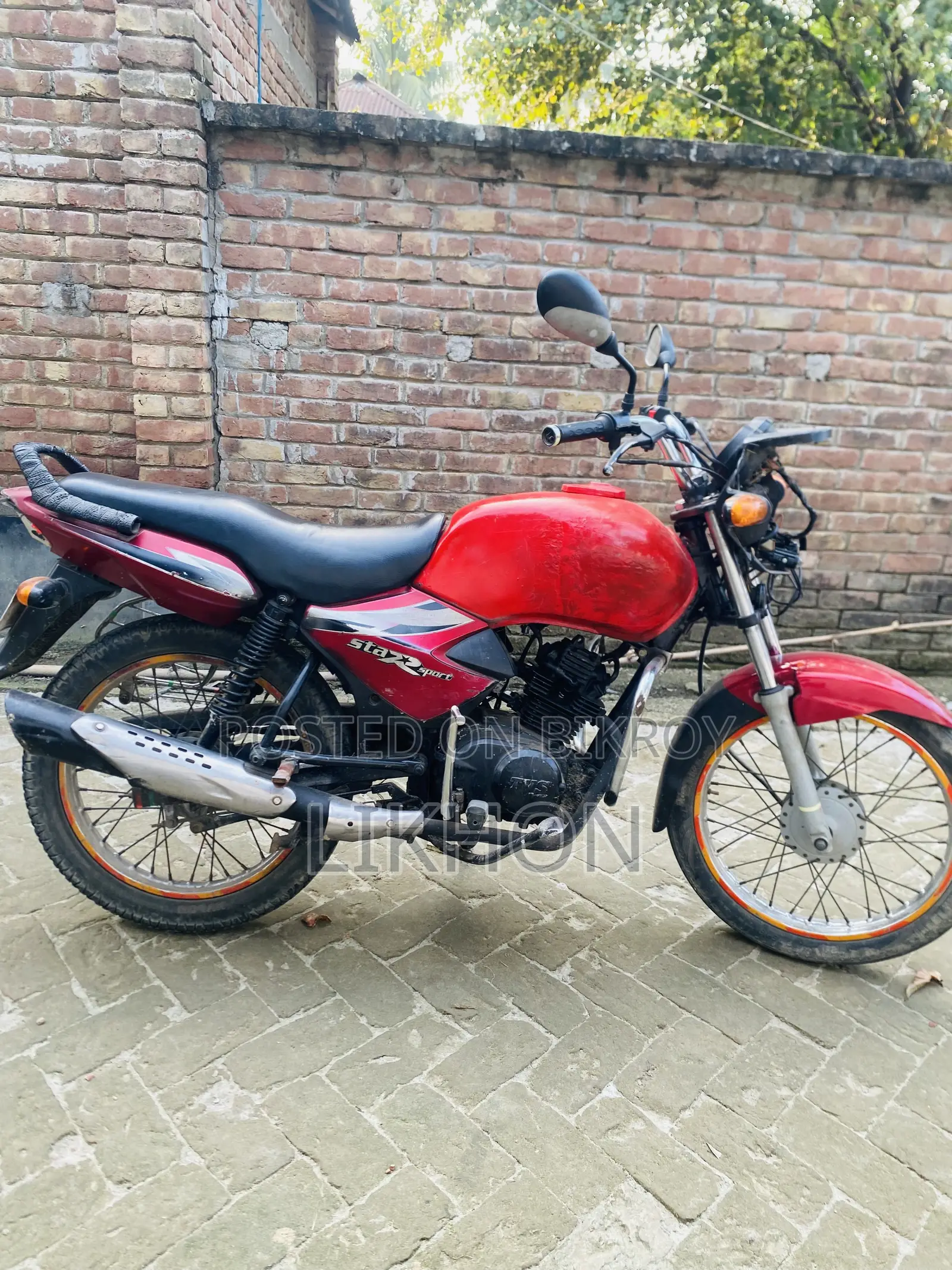 TVS 2018 Red