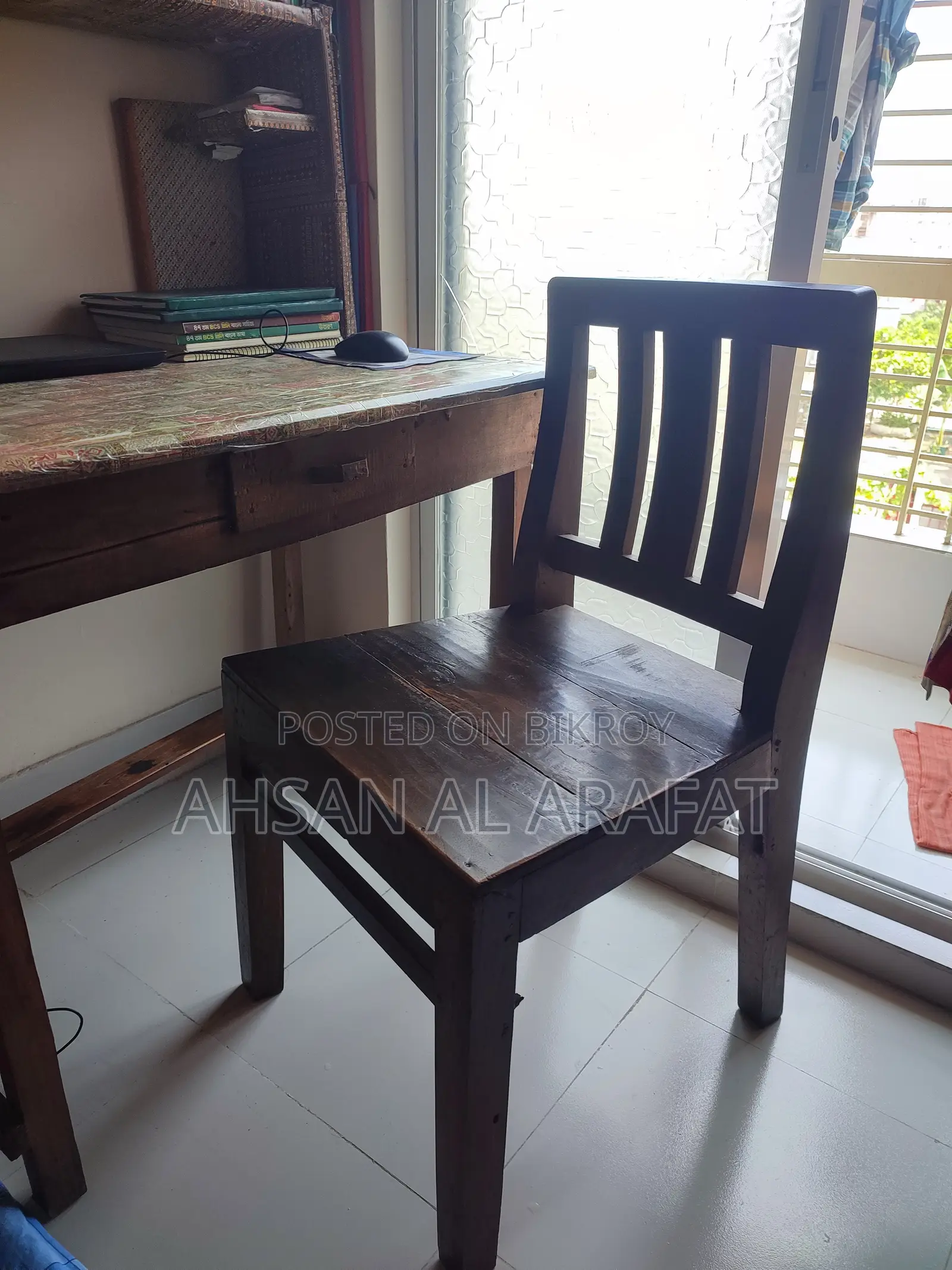 Reading Table Chair