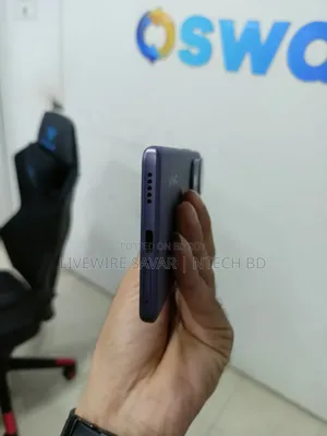 Vivo V40 5G 512 GB Red