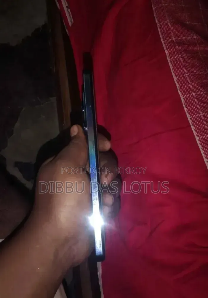 ইনফিনিক্স হট ৪০ প্রো ২৫৬ জিবি ব্লু
