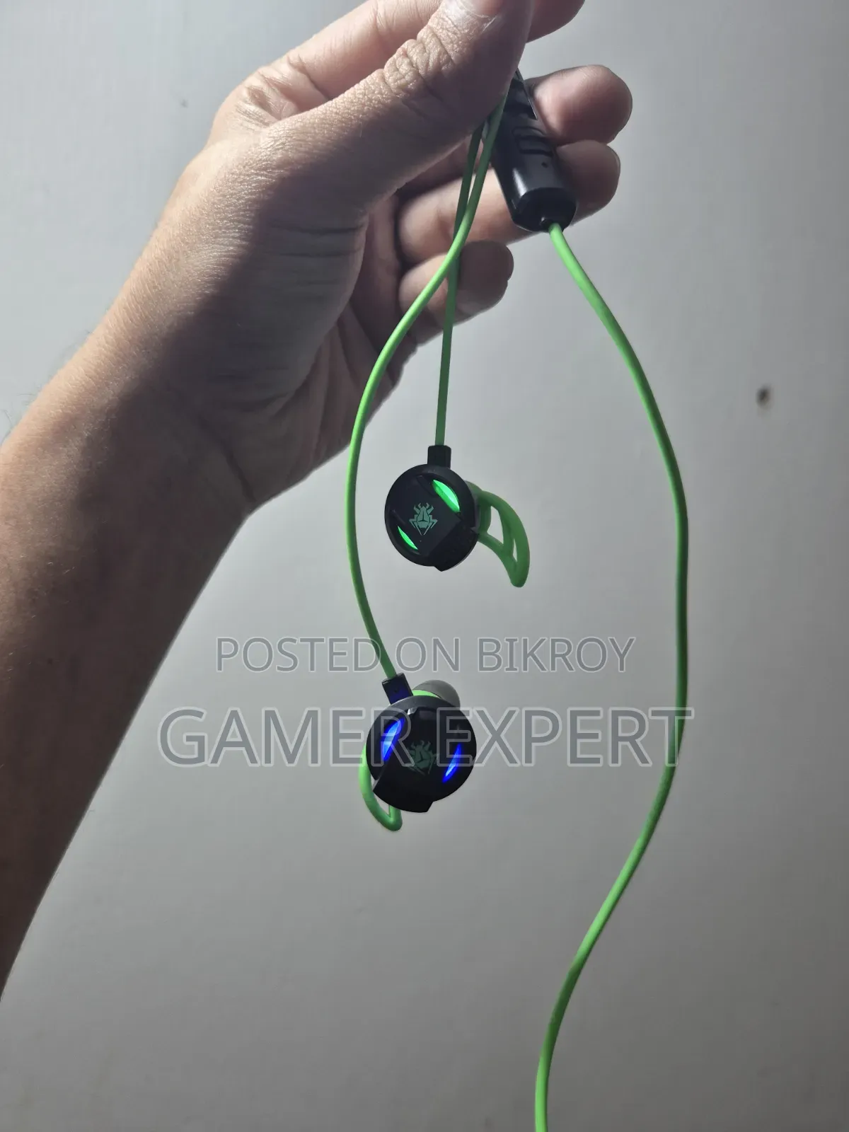 Gaming Headphone and Accessible Earphone Adapter
