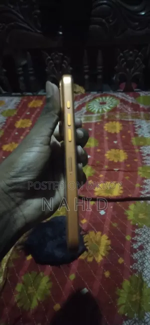 নতুন ডব্লিউ অ্যান্ড ও ১৭ প্রো ম্যাক্স ১২৮ জিবি কমলা