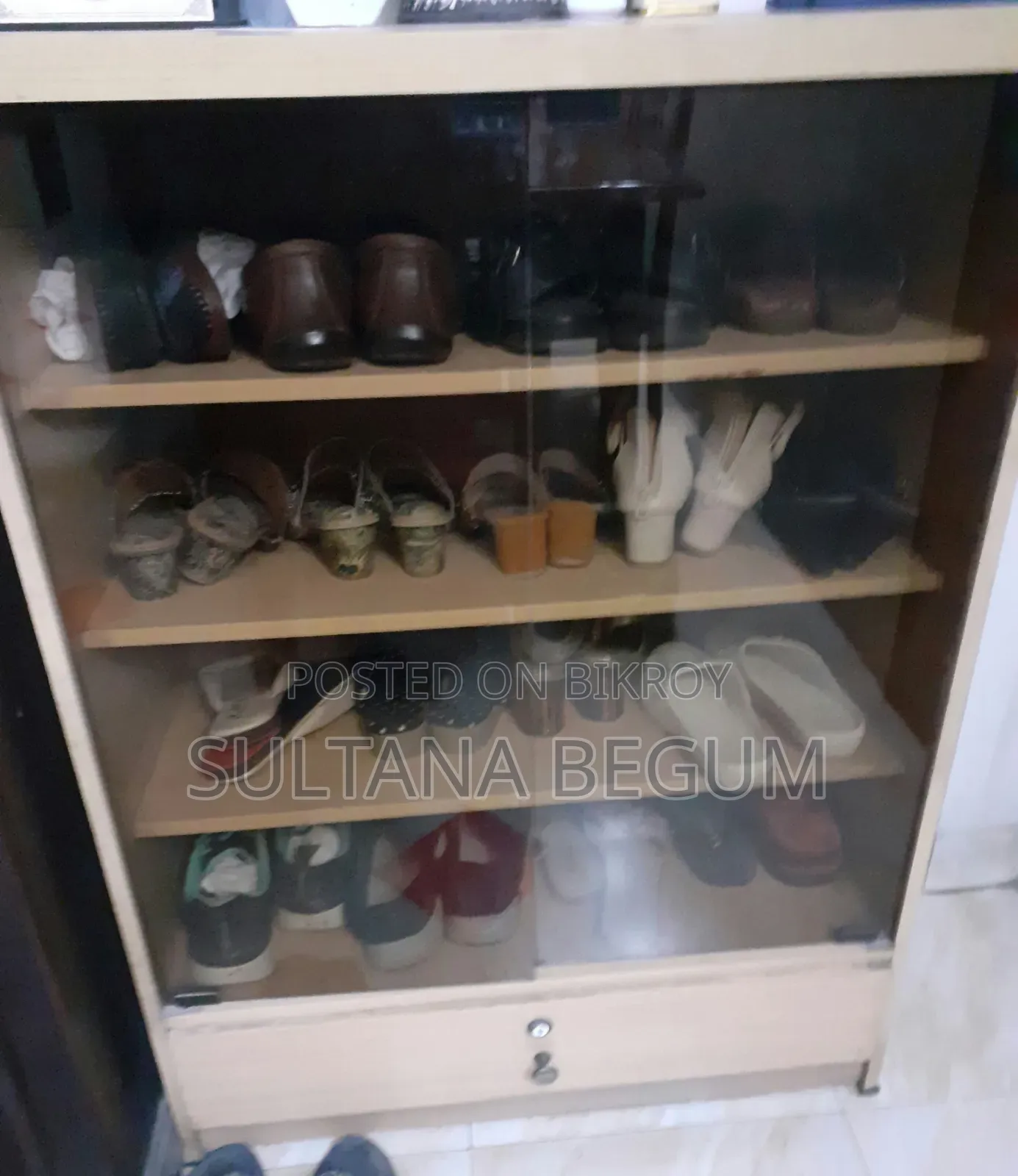 জুতার র‍্যাক (ব্যবহৃত)