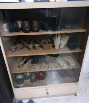 জুতার র‍্যাক (ব্যবহৃত)