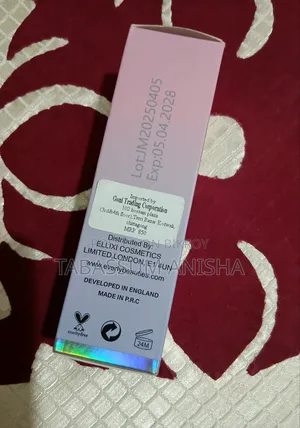 Everly Beauty Pure Matte Foundation ; Natural