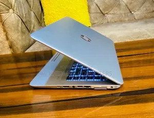 Laptop HP EliteBook 840 G3 8GB Intel Core i5 HDD+SSD 500GB