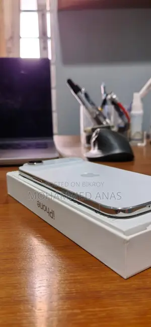 New Apple iPhone Air 256 GB White