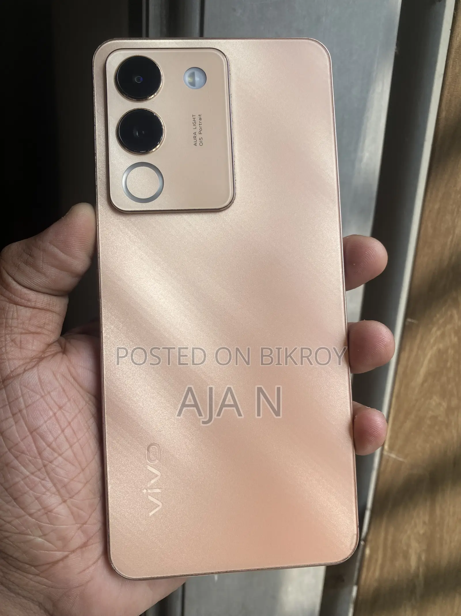 ভিভো ভি২৯ই ৫জি ২৫৬ জিবি গোল্ড