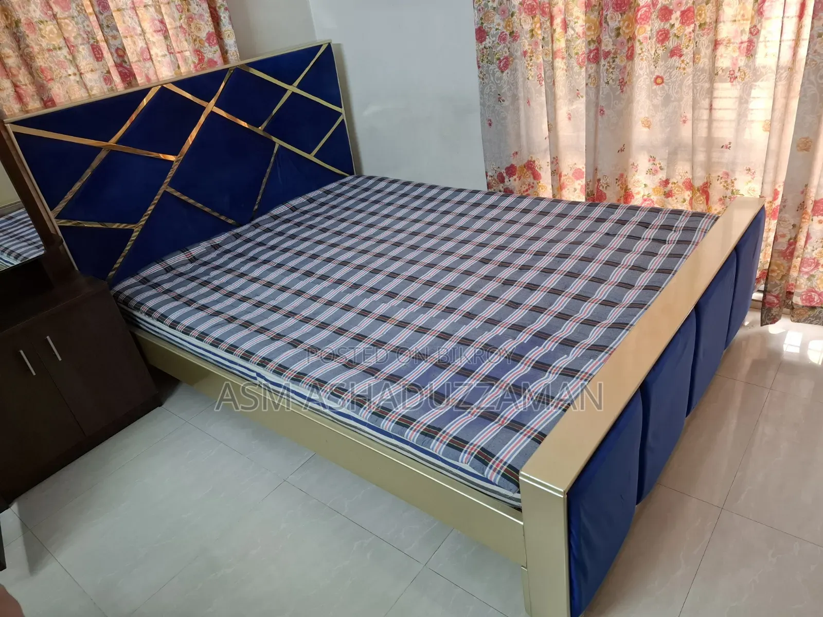 স্বল্প ব্যবহৃত শুধু খাট বিক্রি হবে।