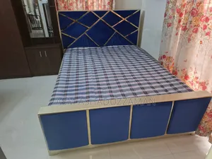 স্বল্প ব্যবহৃত শুধু খাট বিক্রি হবে।