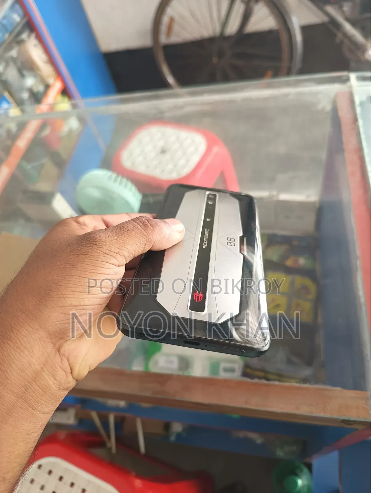 মোবাইল ফোন ২৫৬ জিবি কালো