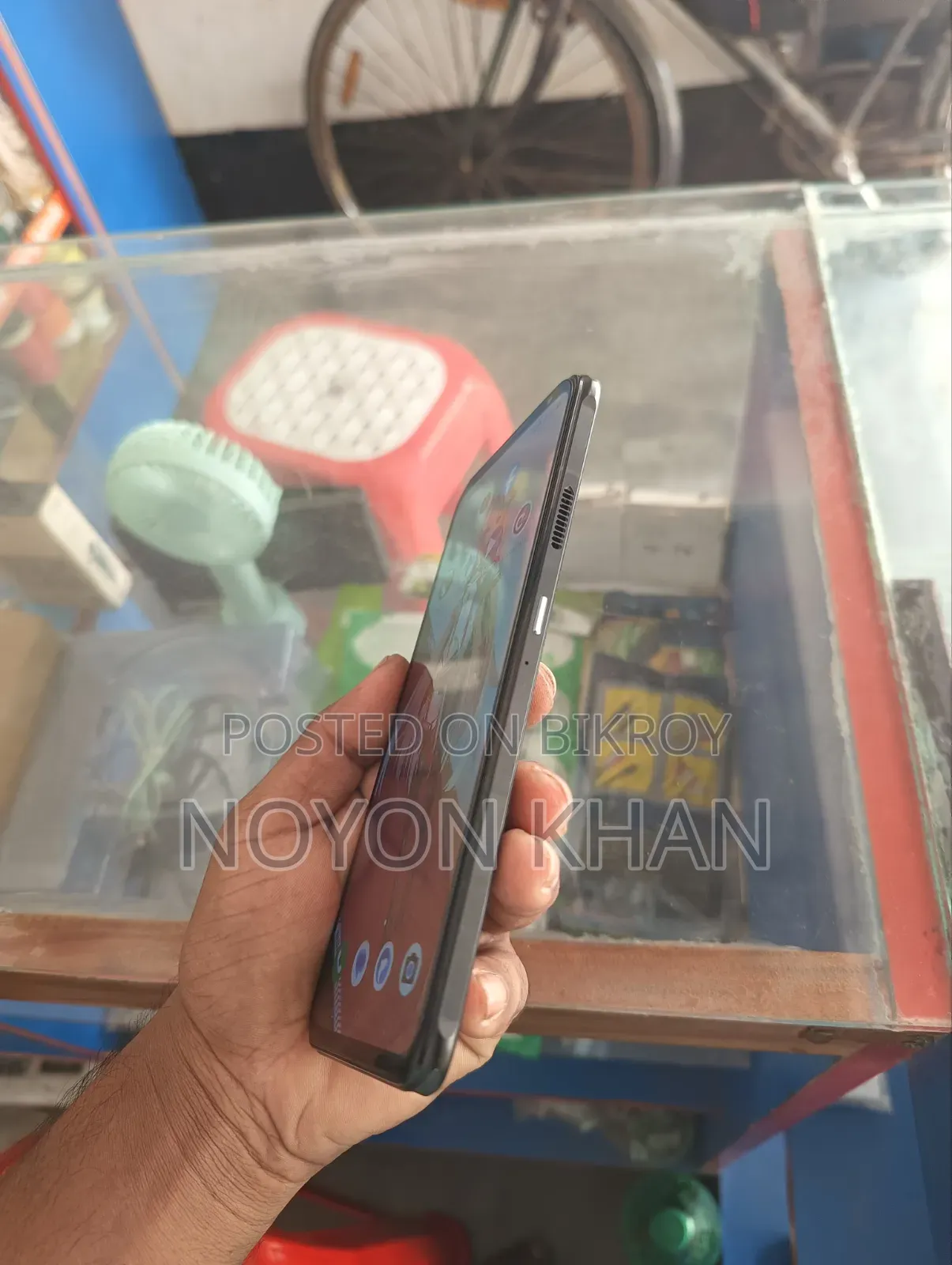মোবাইল ফোন ২৫৬ জিবি কালো