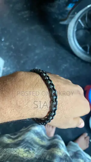 Trendy Black Bike Chain Design Bracelet