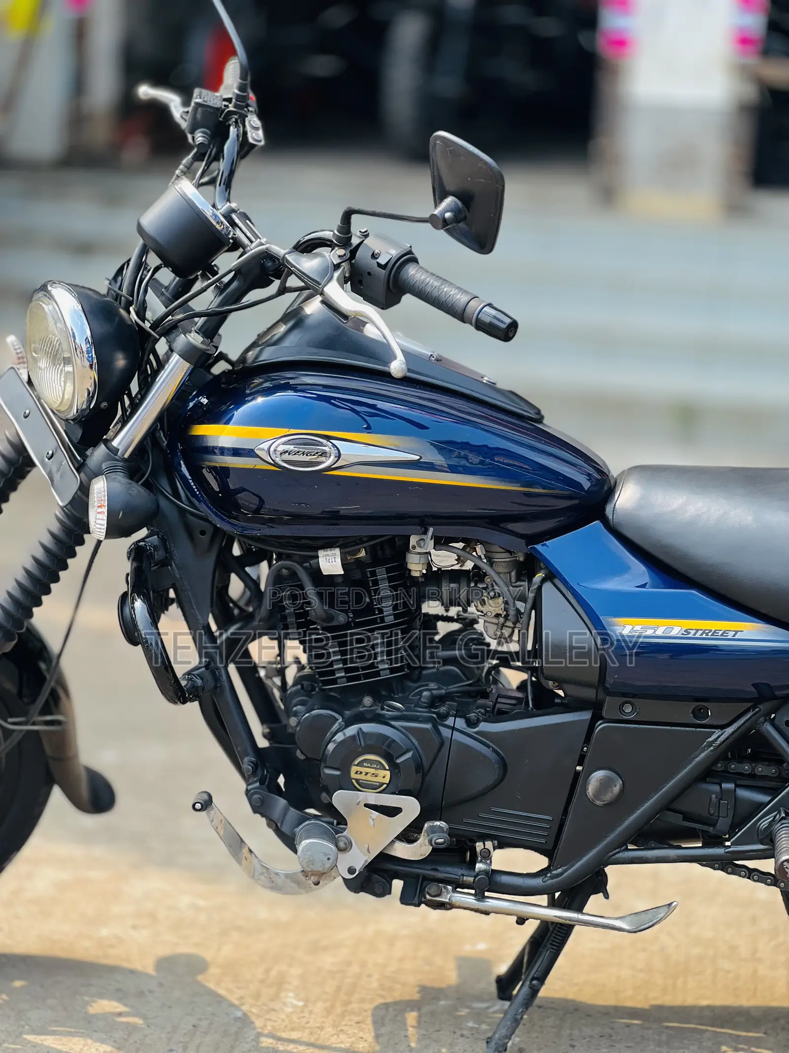বাজাজ এভেঞ্জার ১৫০ স্ট্রিট ২০১৯ নীল