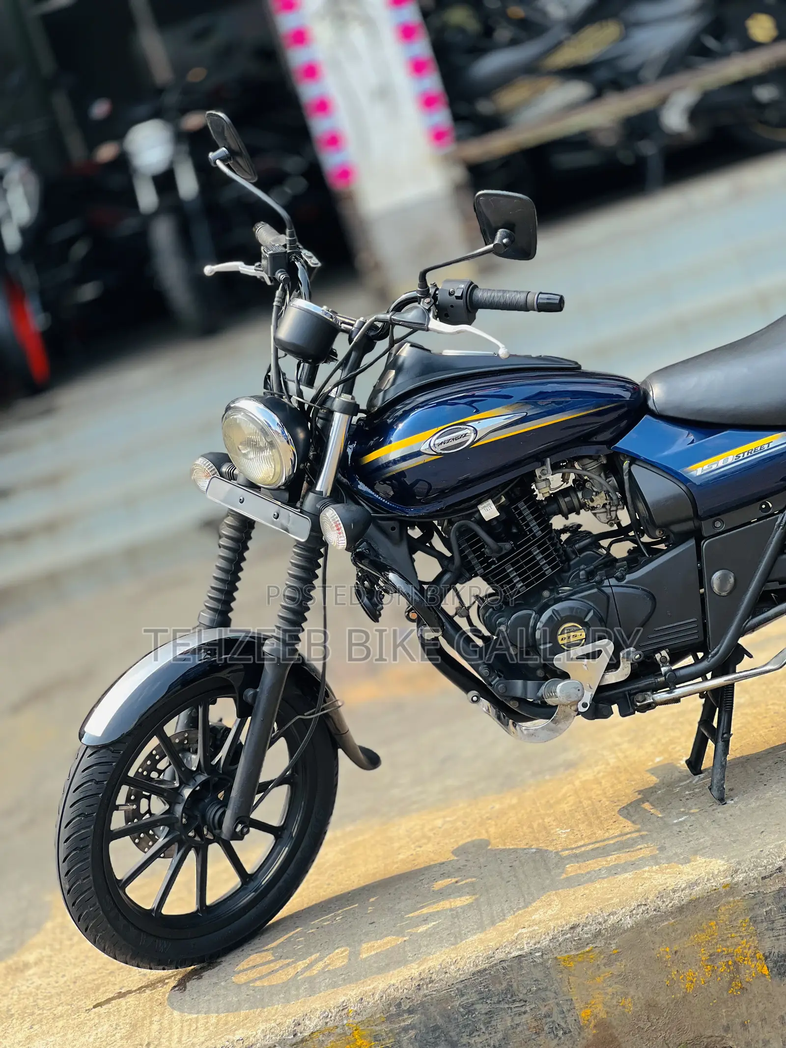 বাজাজ এভেঞ্জার ১৫০ স্ট্রিট ২০১৯ নীল