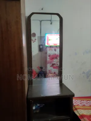 ওয়ারড্রব এবং ড্রেসিং টেবিল