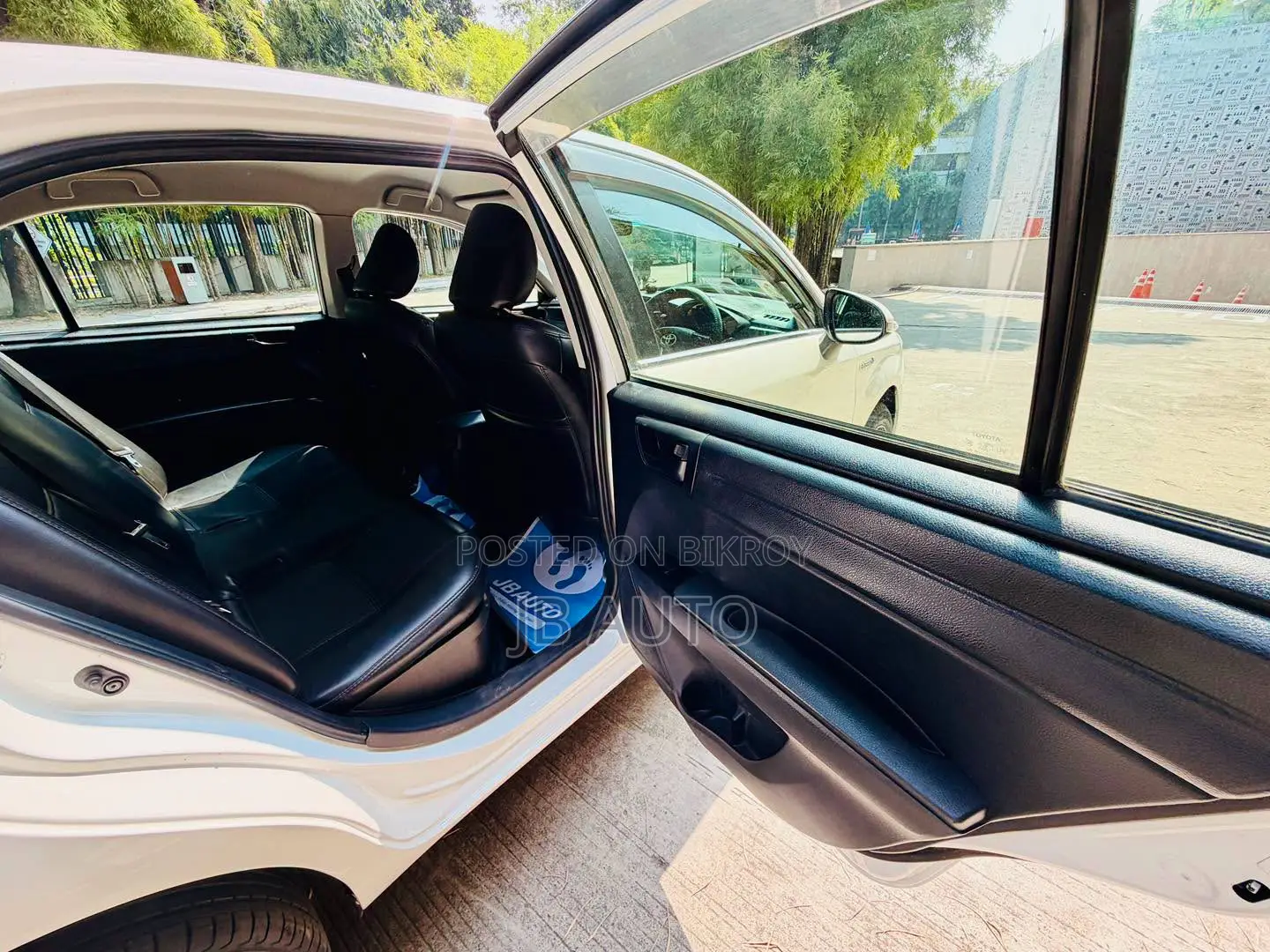 Toyota Axio 2015 Pearl
