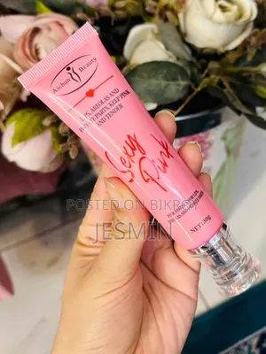 জুয়েলারি এবং বিউটি কেয়ার