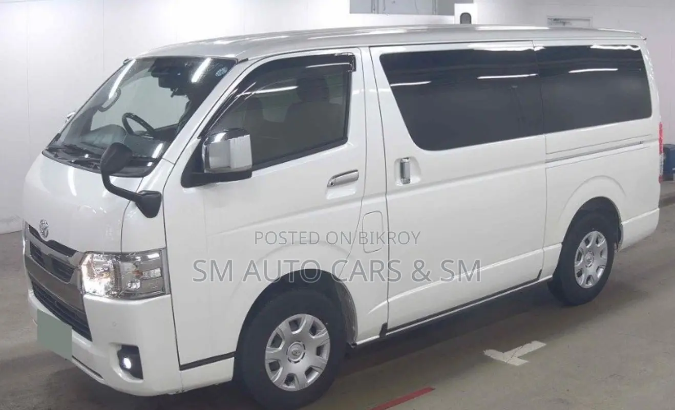 Toyota HiAce 2023 White