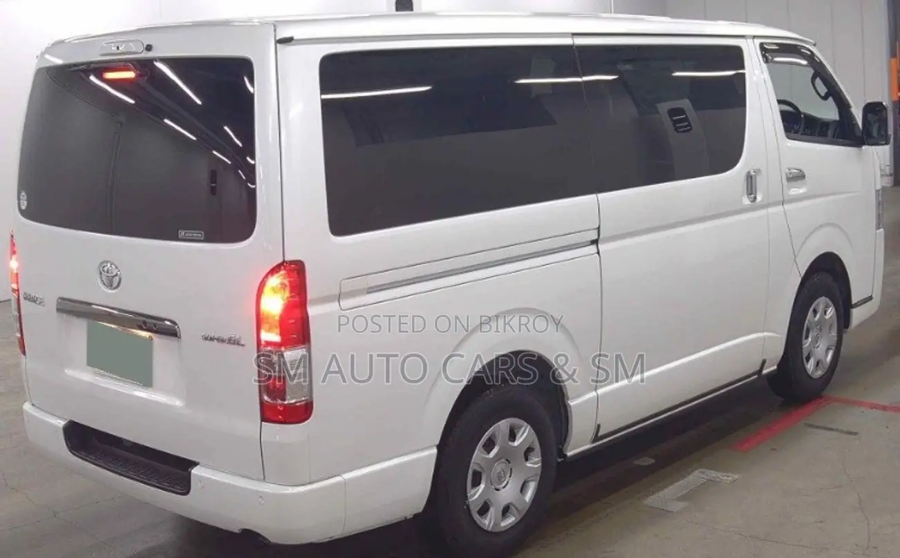 Toyota HiAce 2023 White