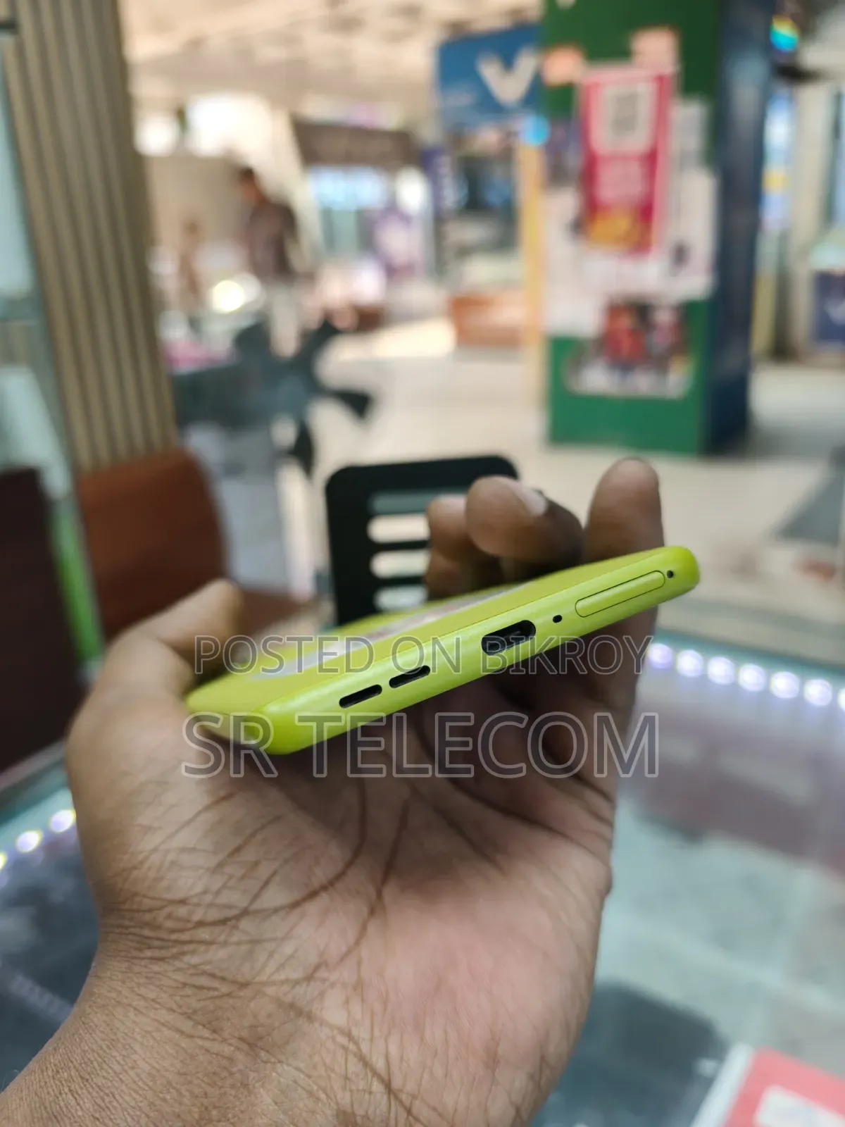 Motorola Moto G85 128 GB Yellow