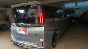 Toyota Noah 2020 Silver