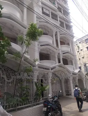 গুলশান বাড্ডা লিংক রোডে শেয়ার্ড অফিস স্পেস উপলব্ধ