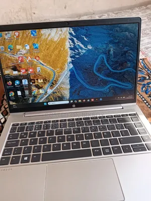Laptop HP ProBook 445 G8 8GB AMD Ryzen 7 HDD+SSD 320GB