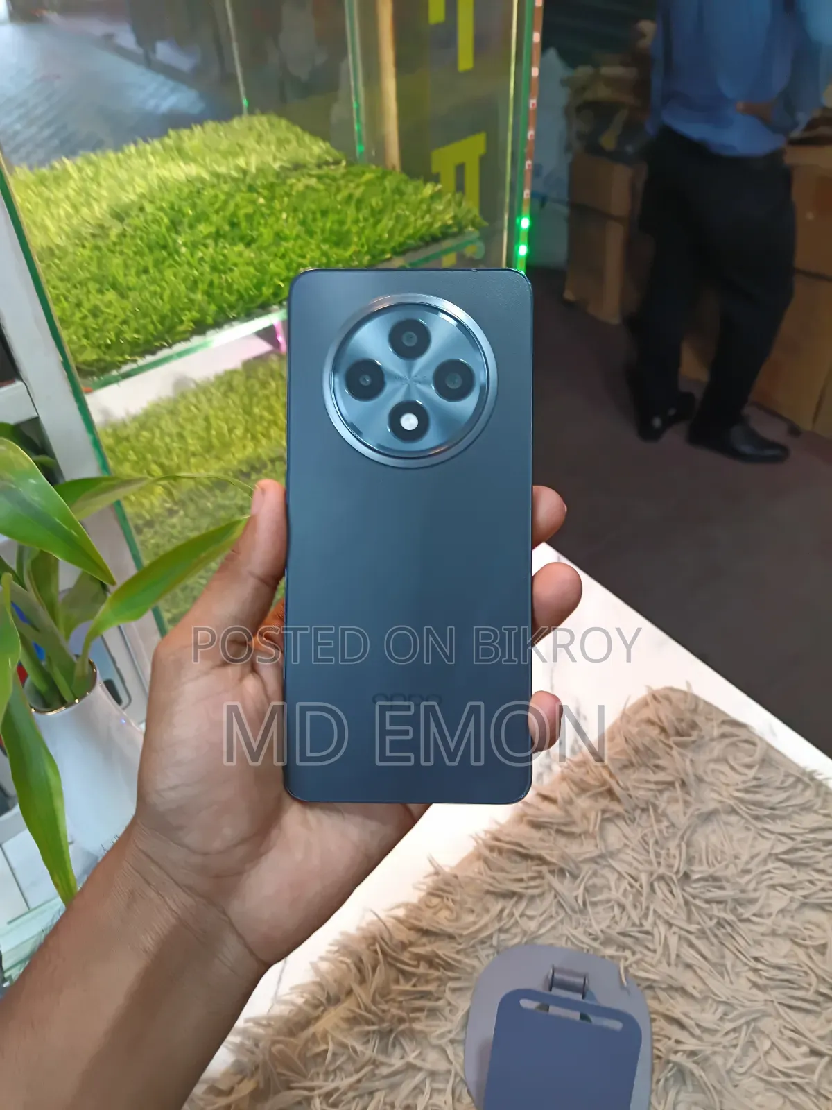 অপ্পো রেনো১২ এফ ২৫৬ জিবি ব্ল্যাক
