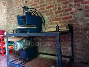 Semi Hydraulic Shoe Making Machine