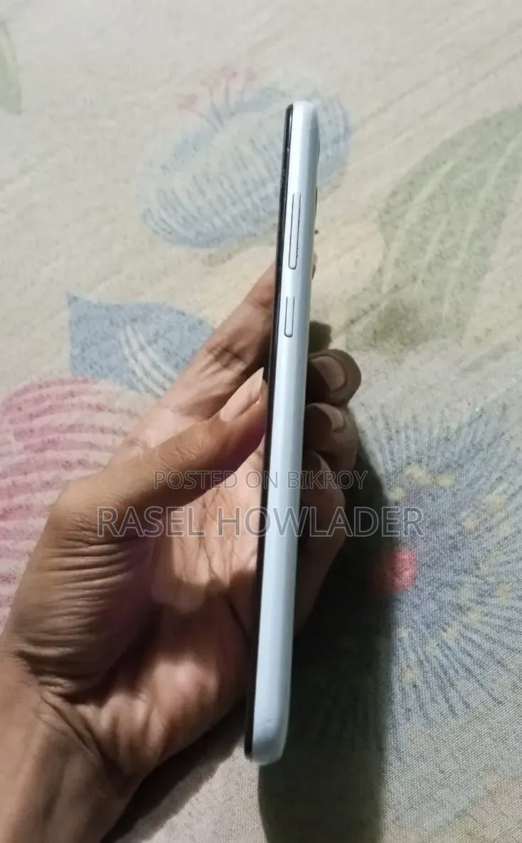 স্যামসাং গ্যালাক্সি এ০৪ই