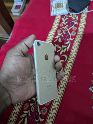 Apple iPhone 7 32 GB Gold