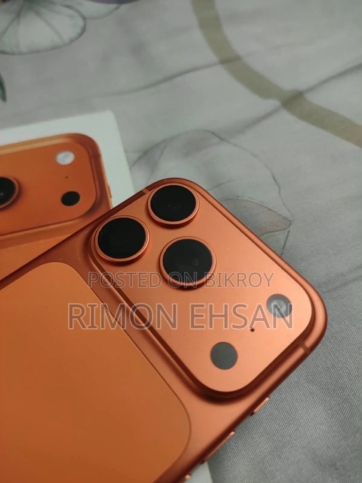 অ্যাপল আইফোন ১৭ প্রো ২৫৬ জিবি কমলা