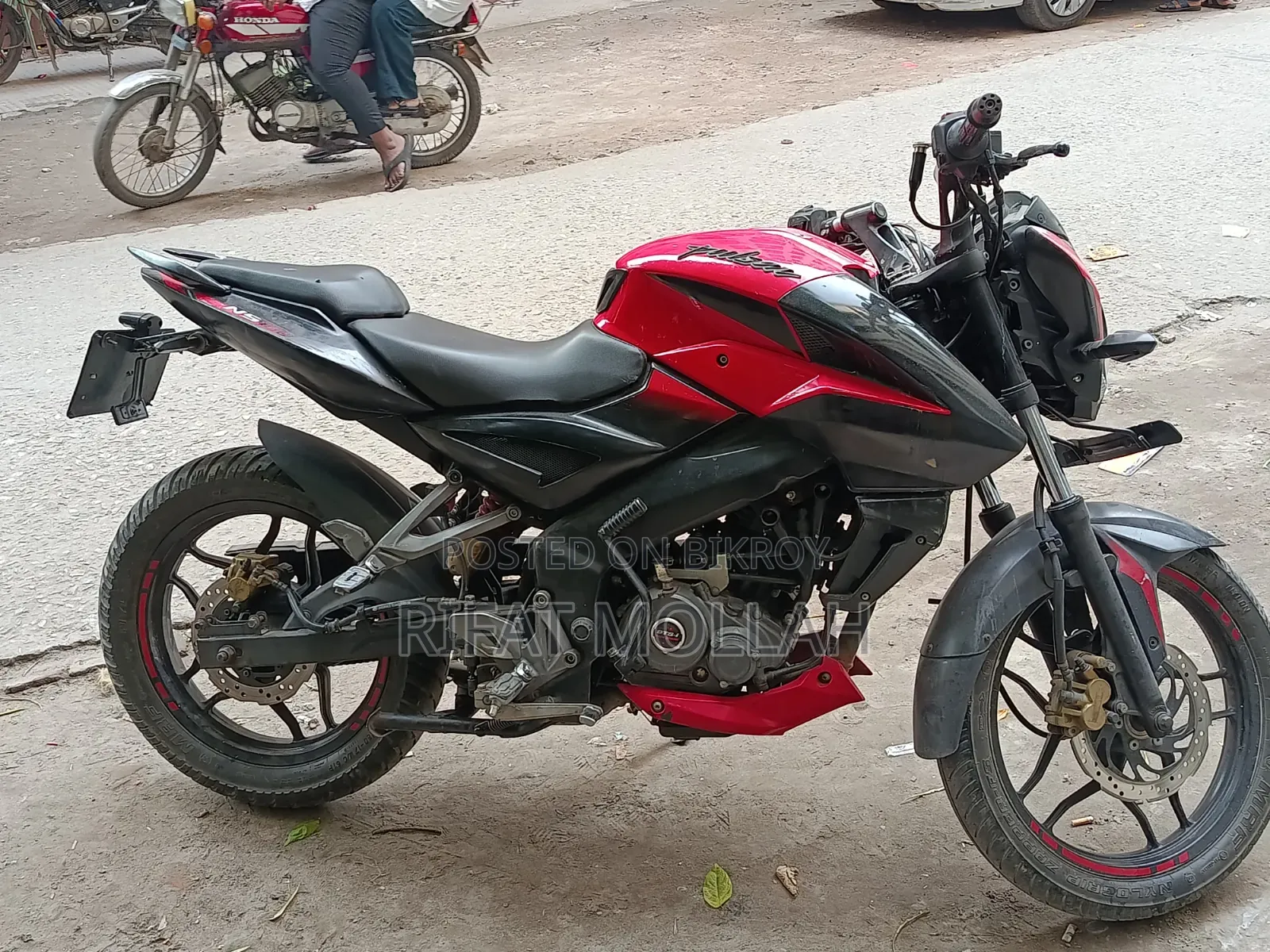 Bajaj Pulsar NS 160 2022 Red