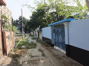 কেরানীগঞ্জ কলাতিয়ায় একতলা বাড়ি বানানো তিন কাঠা জায়গা বিক্রি হবে ।