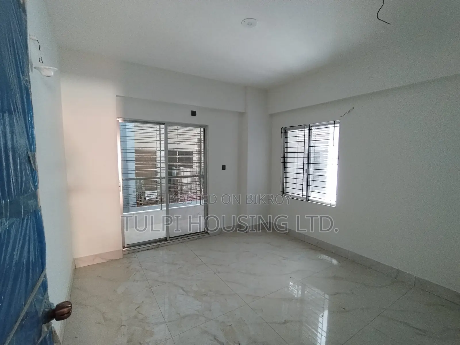 4 Bedroom Apartment in Dhaka, Banasree for sale