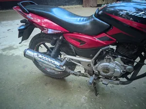 বাজাজ পালসার ১৫০ ২০১৫ কালো