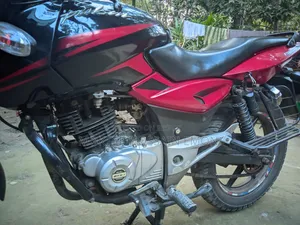 বাজাজ পালসার ১৫০ ২০১৫ কালো