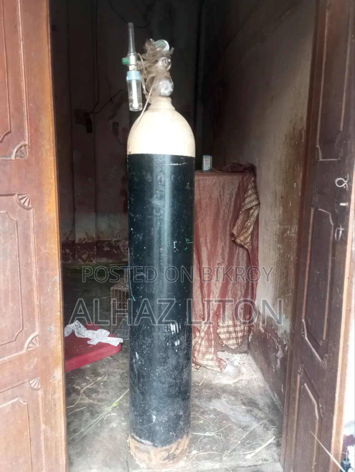 অক্সিজেন গ্যাস সিলিন্ডার