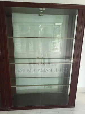 সেগুন কাঠের ভিনটেজ শোকেস