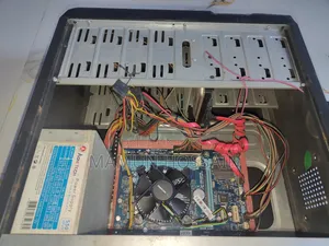 Desktop Computer Gigabyte 8GB Intel Core i5 HDD+SSD 512GB