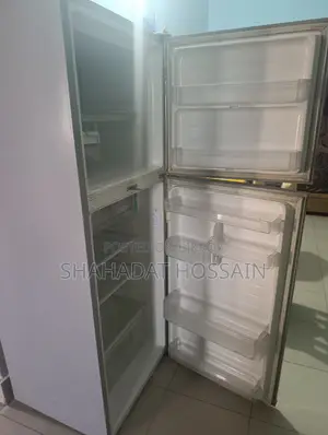 শার্প রেফ্রিজারেটর এসজেইকে-২৮২ এসএল
