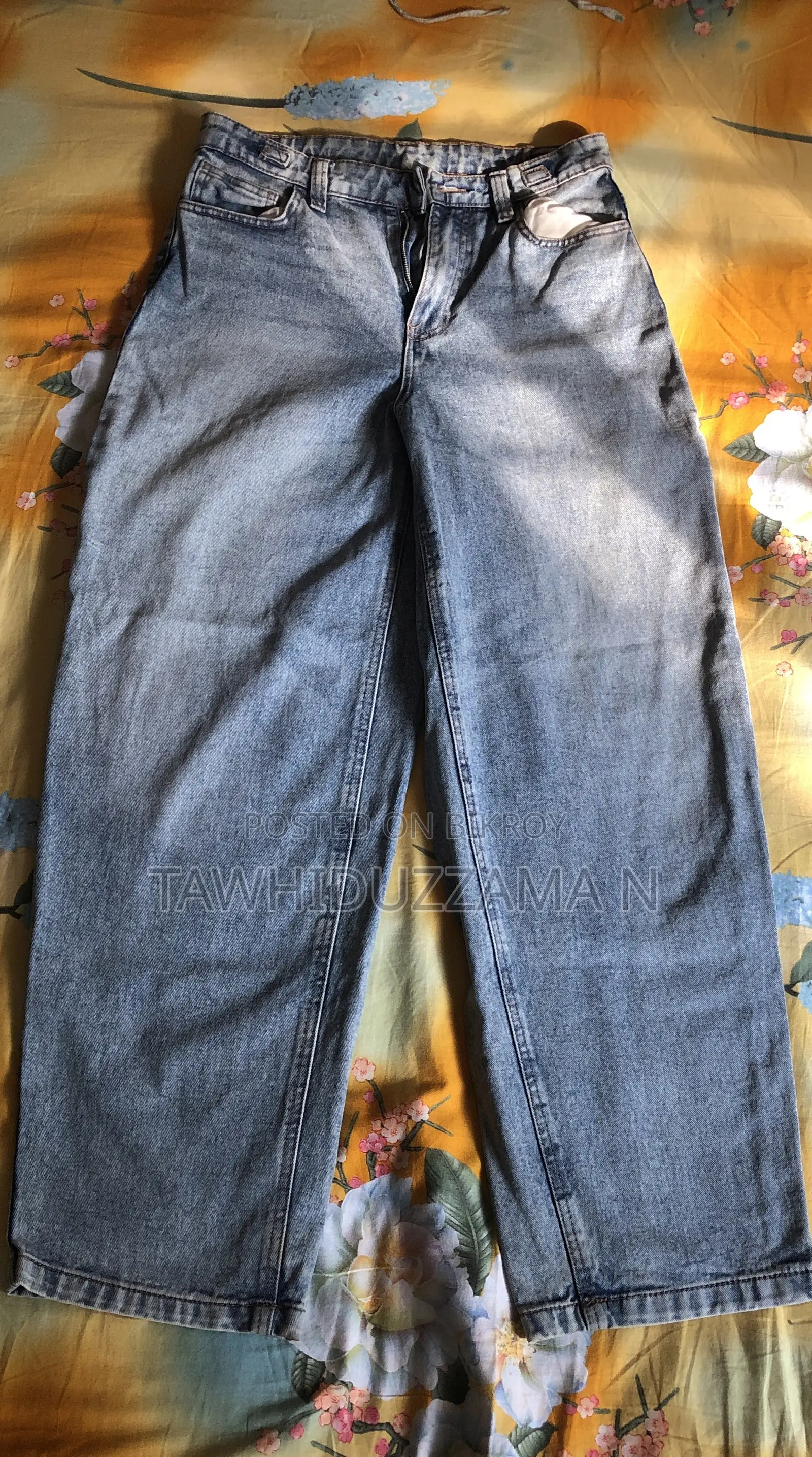 Baggy Light Blue Jeans