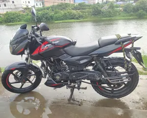 বাজাজ পালসার ১৫০ ২০২১ ব্ল্যাক